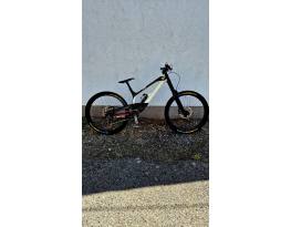 2018 YT Tues CF Pro L-es 27,5 eladó! 
