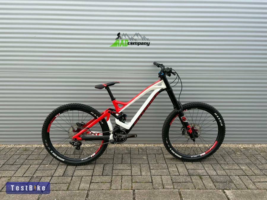 2019 Mondraker Summum Carbon Pro Downhill kerékpár