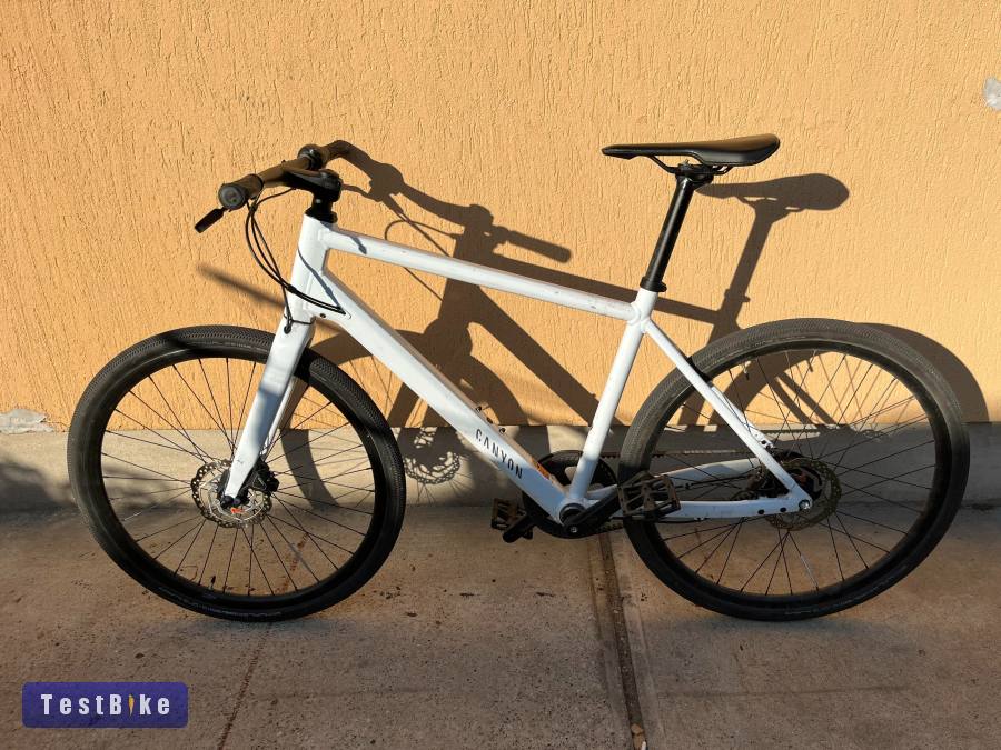 2022 Canyon Commuter 5, 27.5 L-es 