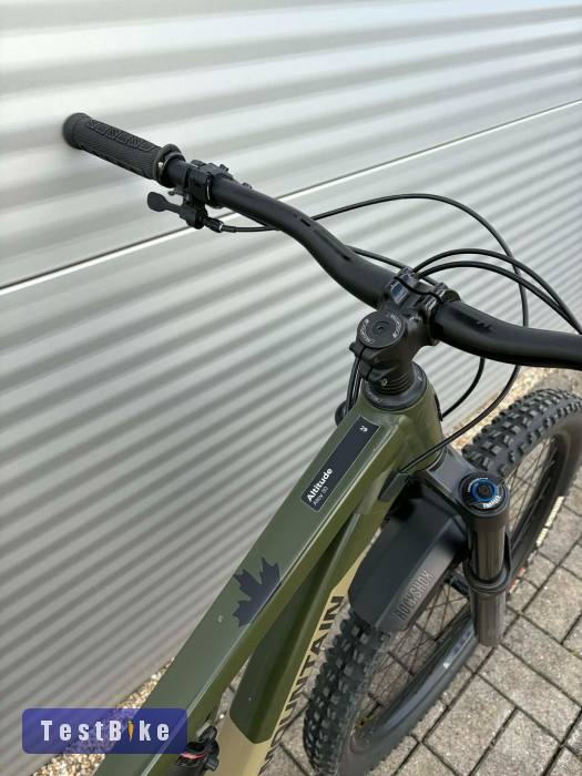 2022 Rocky Mountain Altitude Alloy 30 Kerékpár