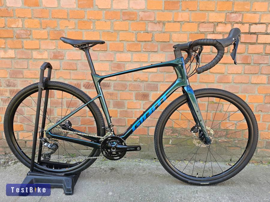 2022Giant Revolt Advanced 2 Carbon Gravel 2x11 GRX L 9.6 kg