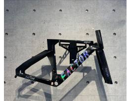 2023 Factor Hanzo TT frameset országúti váz
