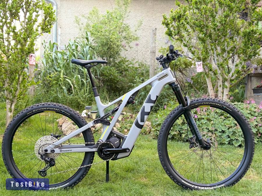 2023 Husqvarna Light Cross LC5 "M" carbon ebike  
