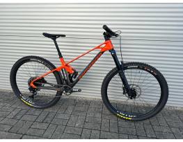 2023 Mondraker Foxy Carbon R Enduro Kerékpár