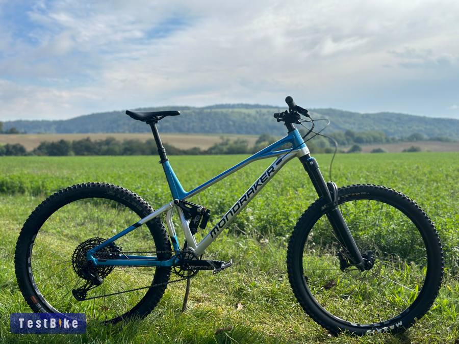 2023 Mondraker Superfoxy "M"  super enduro