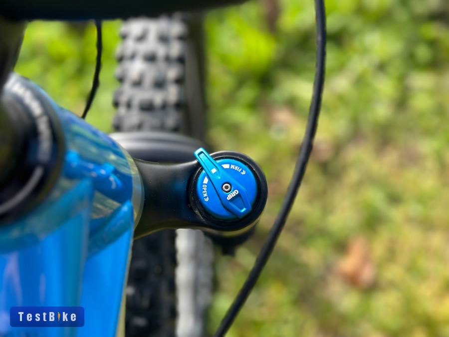 2023 Mondraker Superfoxy "M"  super enduro