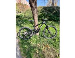 2023 S-Works Enduro kerékpár új alkatrészekkel