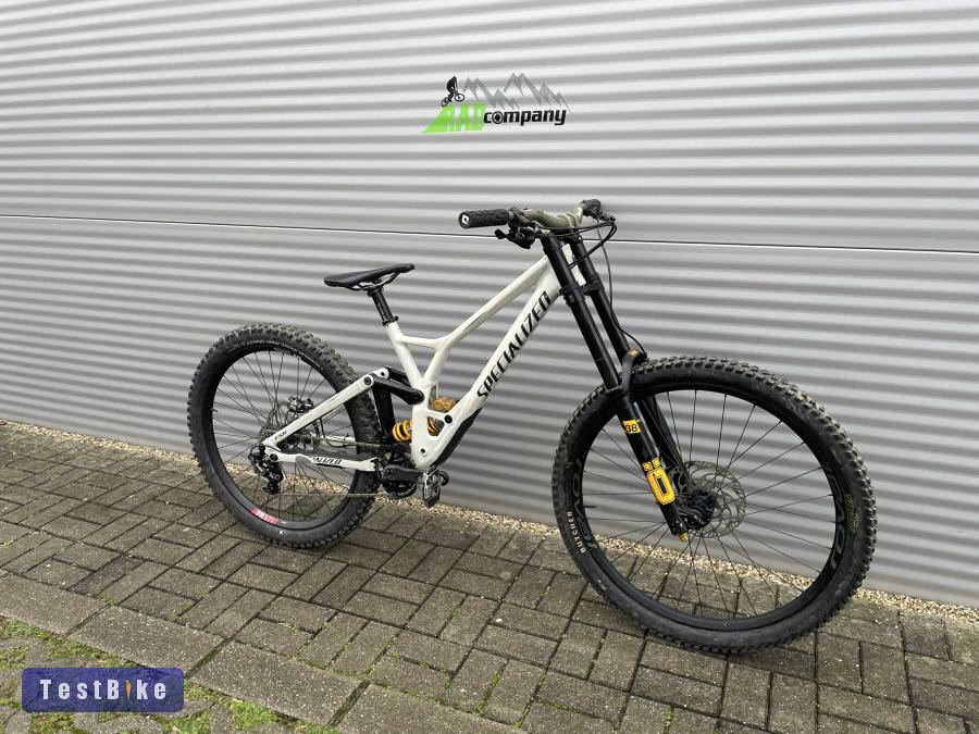 2023 Specialized Demo Race Downhill kerékpár