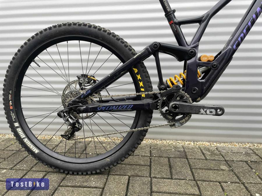 2023 Specialized Demo Race Downhill kerékpár