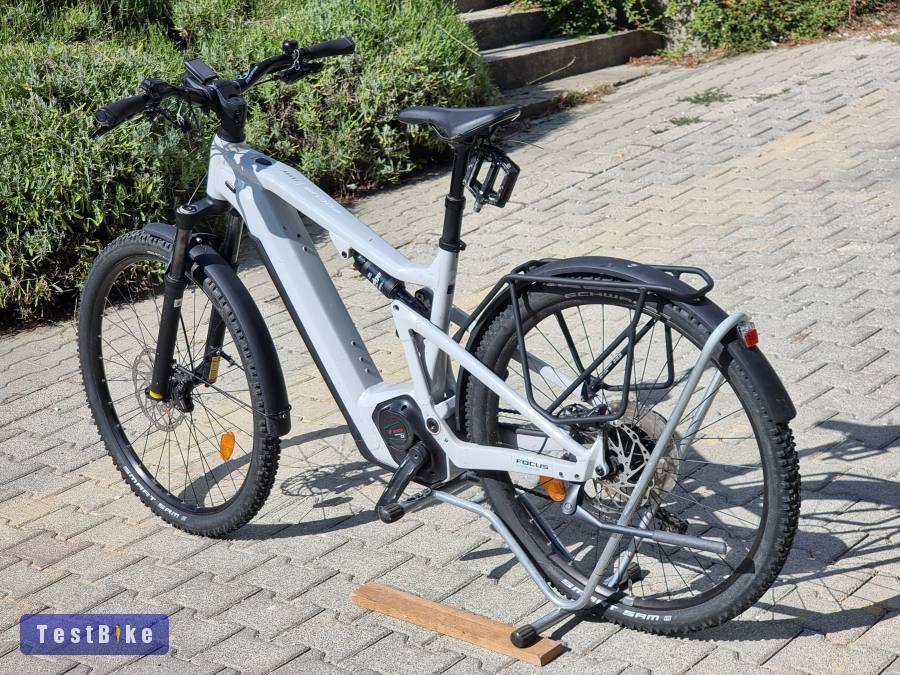 2023Focus Thron 935km Bosch CX 85nm Smart 4 dugattyús fully eMTB