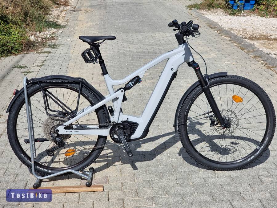 2023Focus Thron 935km Bosch CX 85nm Smart 4 dugattyús fully eMTB
