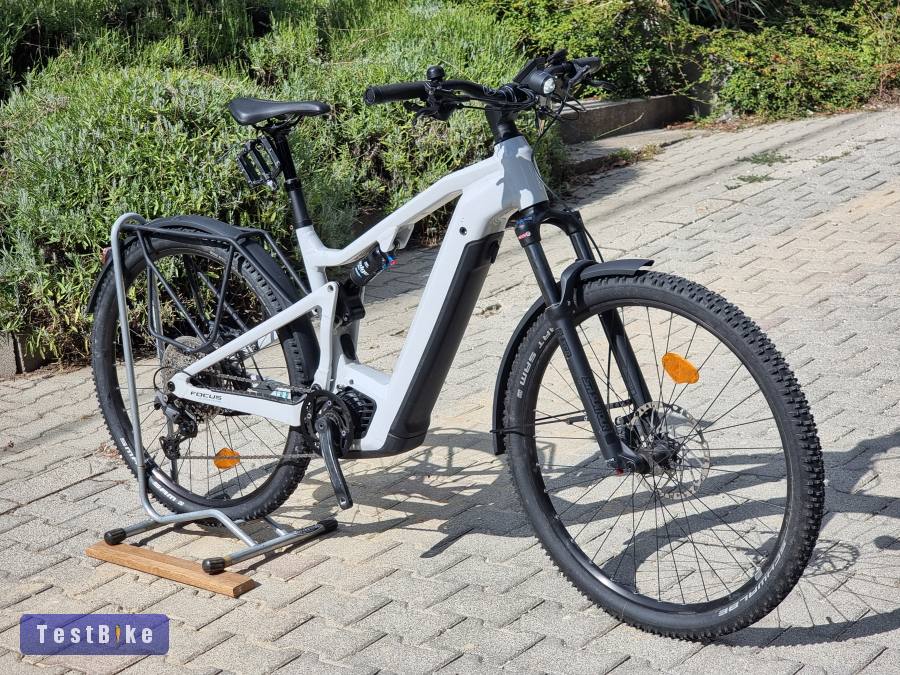 2023Focus Thron 935km Bosch CX 85nm Smart 4 dugattyús fully eMTB