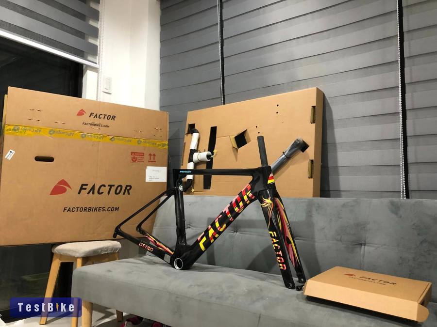 2024 Canyon Speedmax CFR Di2