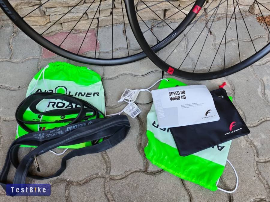 2024-es 3T RaceMax Exploro aero gravel kerékpár 54-es (M-es)