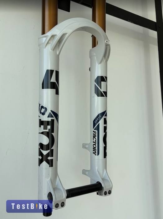 2024 FOX 40 FLOAT FACTORY GRIP 2 203MM 29 Villa