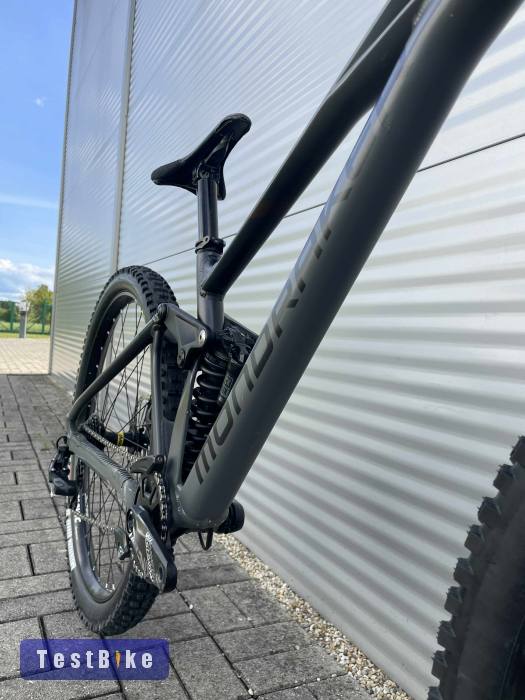 2024 Mondraker Summum Downhill Kerékpár