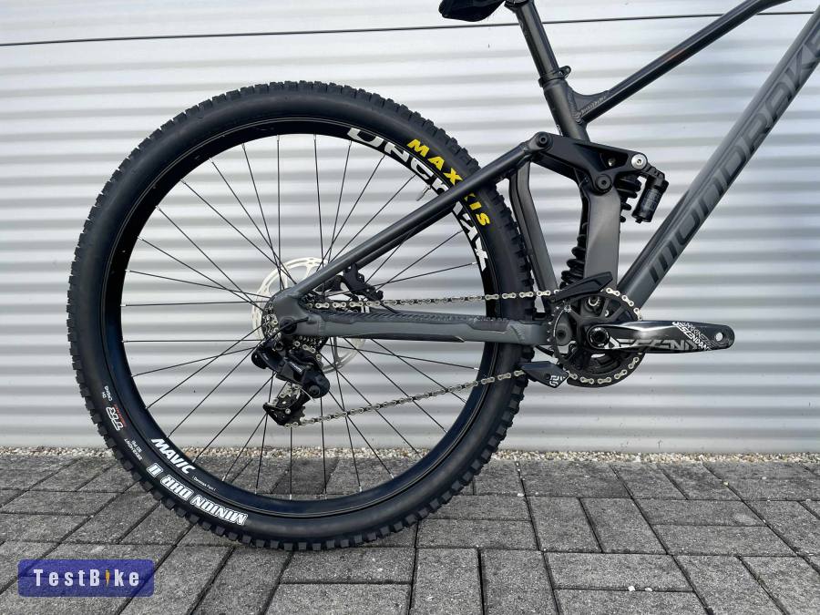 2024 Mondraker Summum Downhill Kerékpár