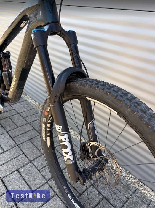 2024 Trek Slash 9.8 Gen 6 Enduro Kerékpár