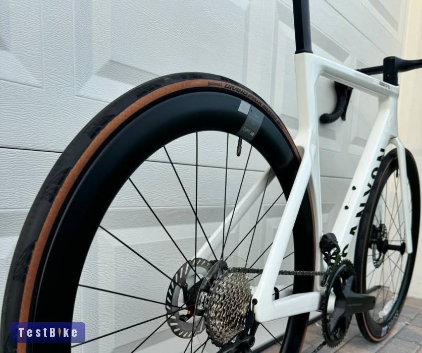 2025 Canyon Aeroad CF SLX 8 Di2