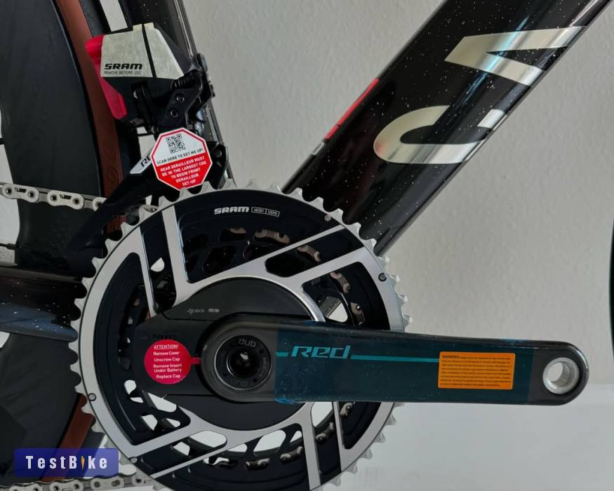 2025 Canyon Aeroad CFR AXS 