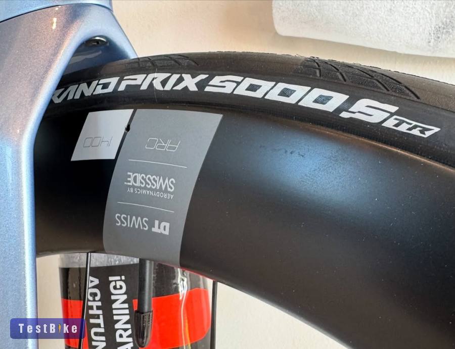 2025 Canyon Speedmax CF SLX 8 AXS