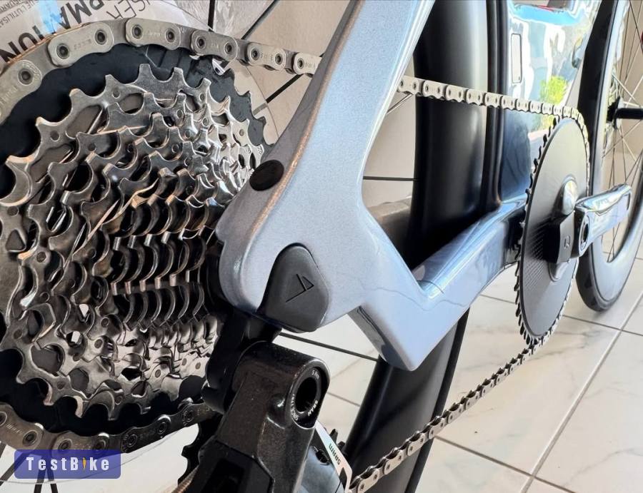2025 Canyon Speedmax CF SLX 8 AXS