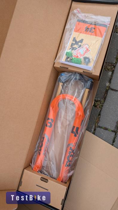 2025 Fox 34 Factory / Grip X / 130mm teleszkóp villa trail