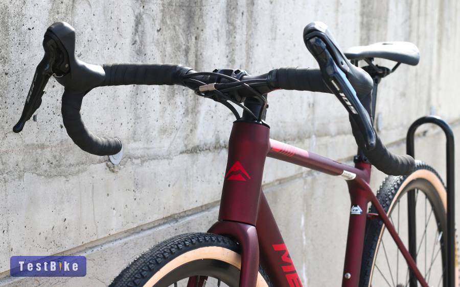 2025-ös MERIDA SCULTURA ENDURANCE DISC gravel kerékpár