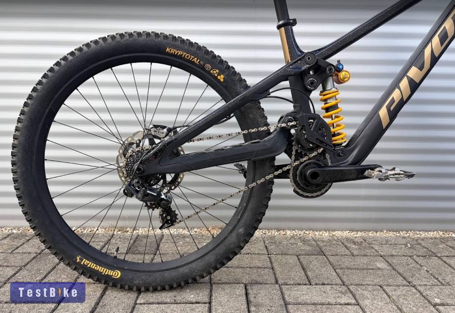 2025 Pivot Phoenix Pro Downhill Kerékpár