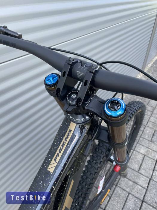 2025 Pivot Phoenix Pro Downhill Kerékpár