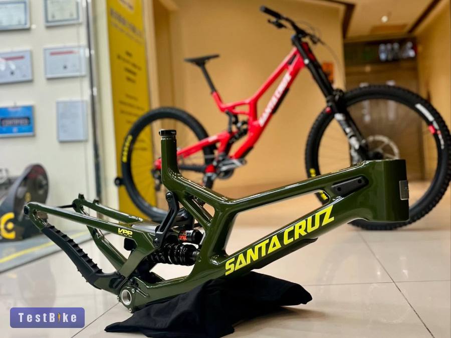 2025 Santa Cruz V10 8 CC frameset  
