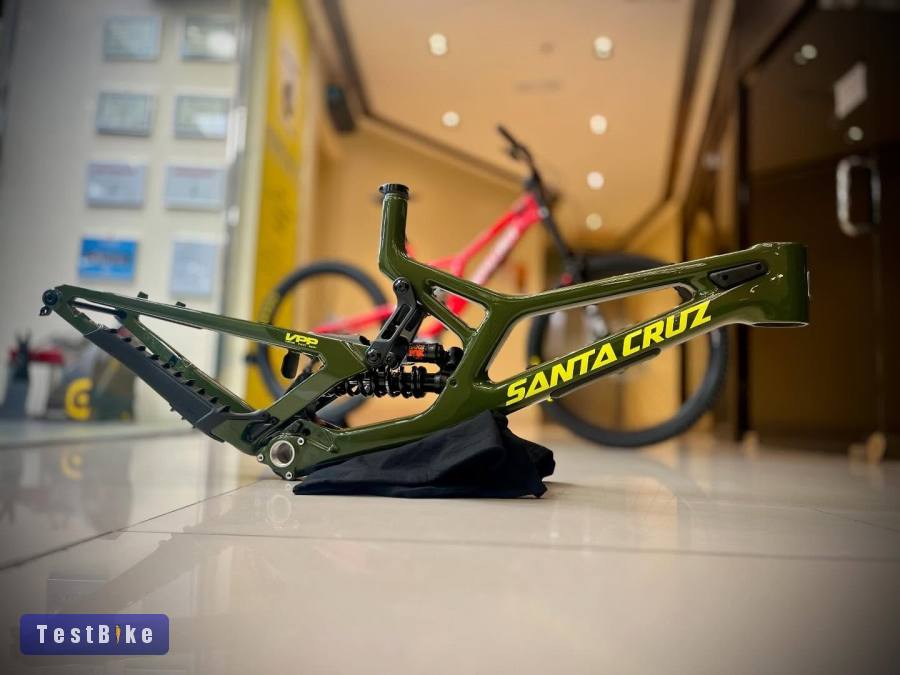 2025 Santa Cruz V10 8 CC frameset  