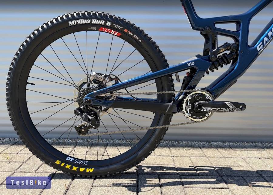 2027 Santa Cruz V10 Downhill kerékpár