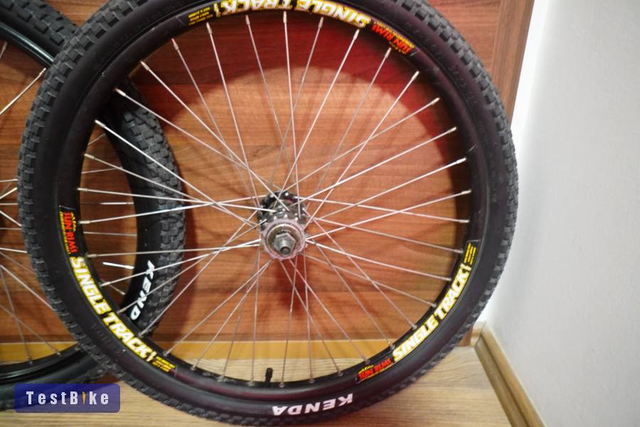 24 dirt kerék szett