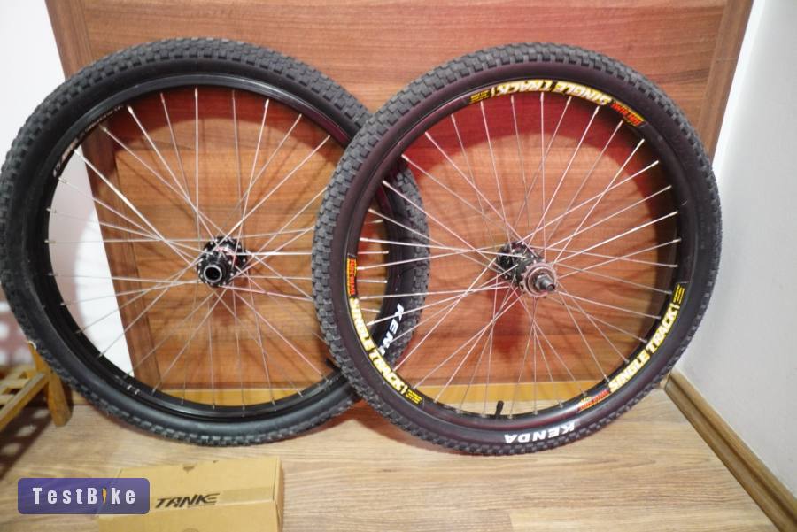 24 dirt kerék szett