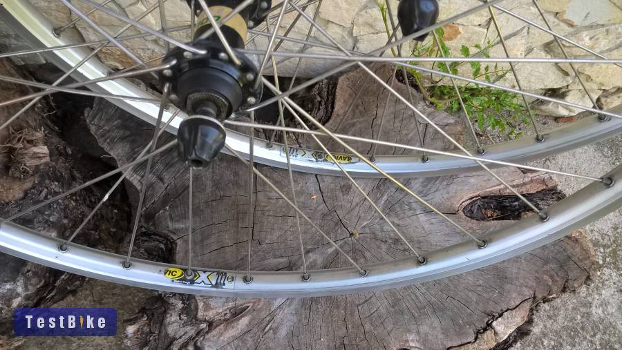 26" kerékszett Deore LX agyak, Mavic felnik