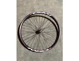 26" Mach1 Mad felni + Shimano Zee FH-M640 agy + DT küllők