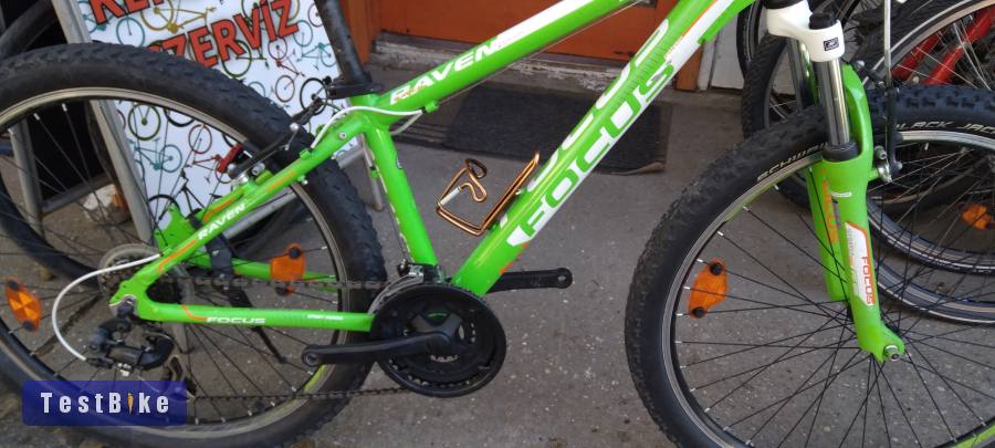 26-os Focus Raven