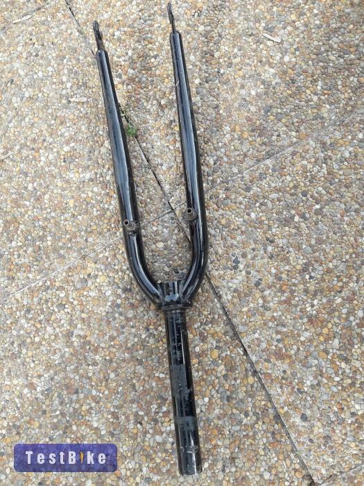 26-os kerékhez merev v fékes villa