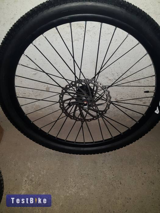 27,5 colos új kerékszett