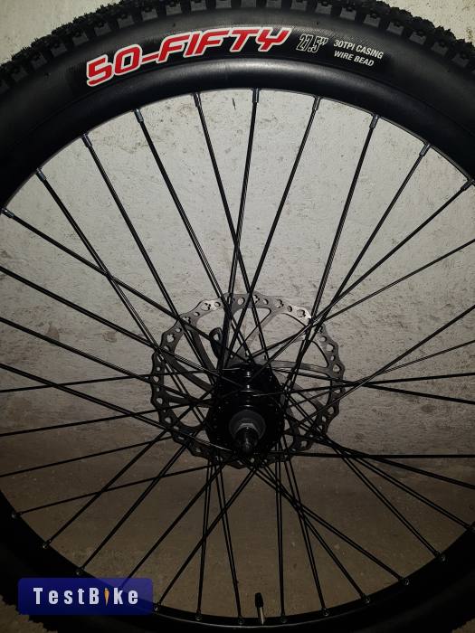 27,5 colos új kerékszett