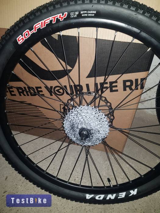 27,5 colos új kerékszett