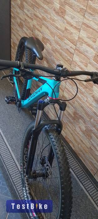 27.5” alacsony vázas hardtail MTB 