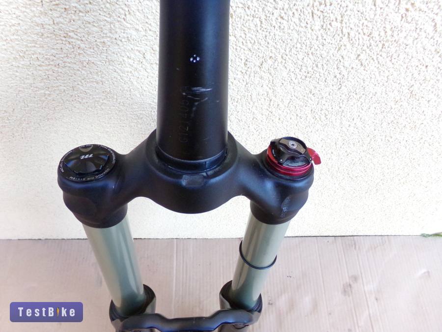 27.5" Manitou Mattoc Pro34 enduró teleszkóp 160mm rúgó út, t