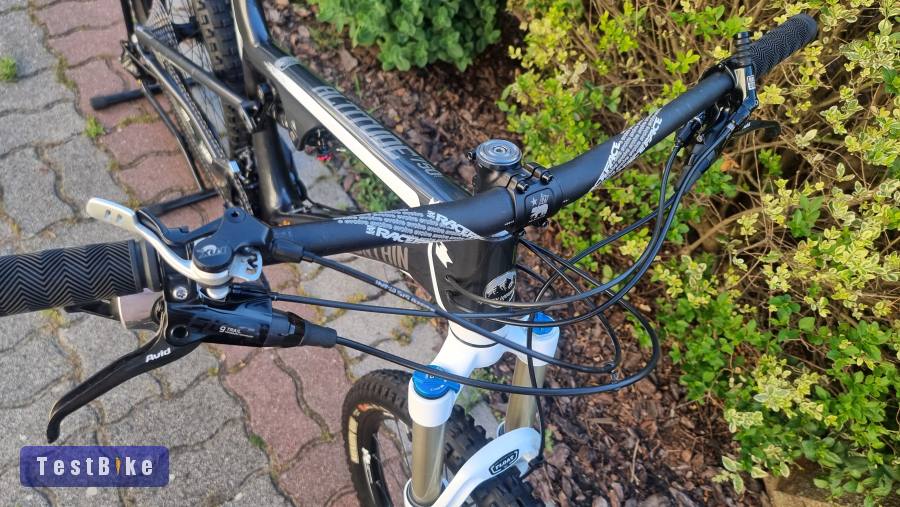 27.5" Rocky Mountain Altitude 750 MSL Karbon