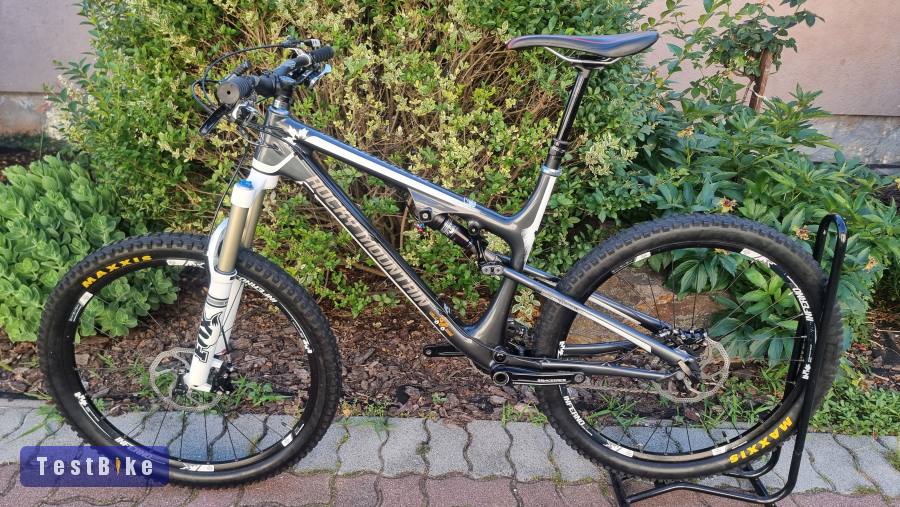 27.5" Rocky Mountain Altitude 750 MSL Karbon