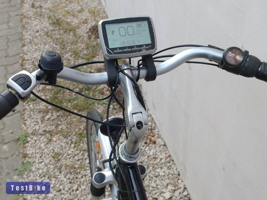 28" e-bike 100km hatótáv 750W-os középmotor nyomatékszenzor