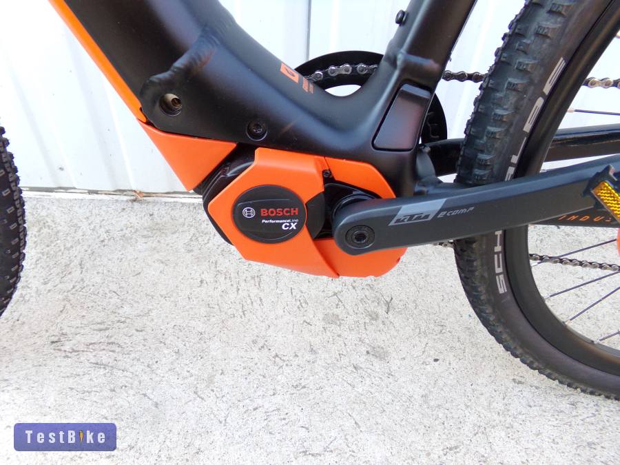 28" KTM Machina Cross LTD  prémium ebike Bosch Gen4, 625 akk