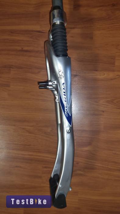 28" Merida trekking teleszkópos első villa