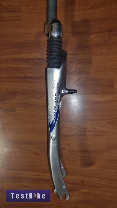 28" Merida trekking teleszkópos első villa